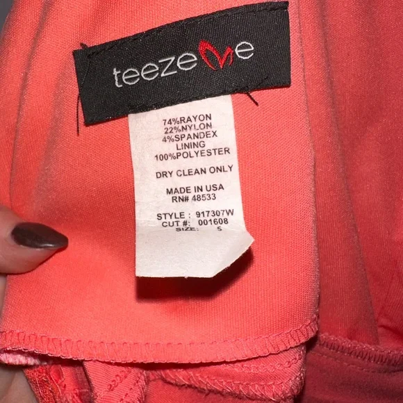 Short Coral Dress. Size: Small. Brand: Teeze Me - Picture 3 of 3